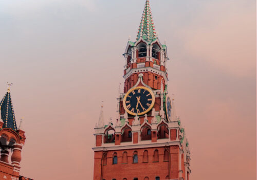 Sanctioned kleptocracy: How Putin’s kremligarchs have survived the war—and even prospered