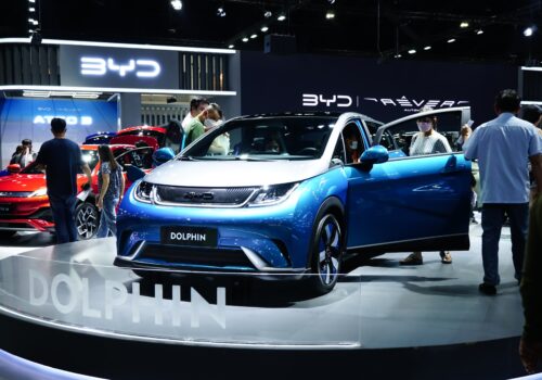 Biden’s electric vehicle tariff strategy needs a united front